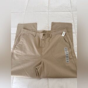 NWT Men’s Old Navy Khaki straight leg Preppy Dress Casual Work Pants 42x30